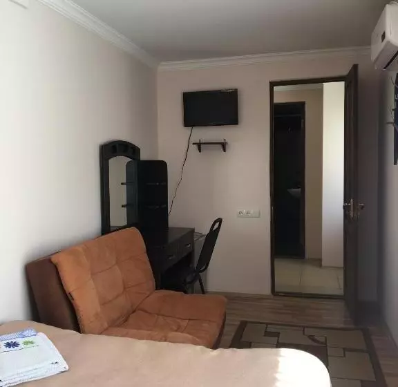 پانسیون Tamarindi Guest House