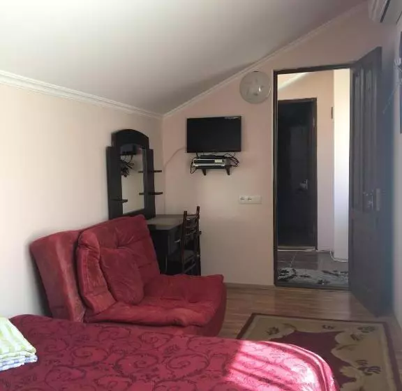 پانسیون Tamarindi Guest House