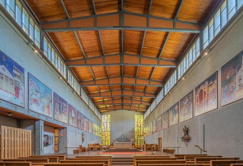 فندق Maison D Accueil Franciscaine