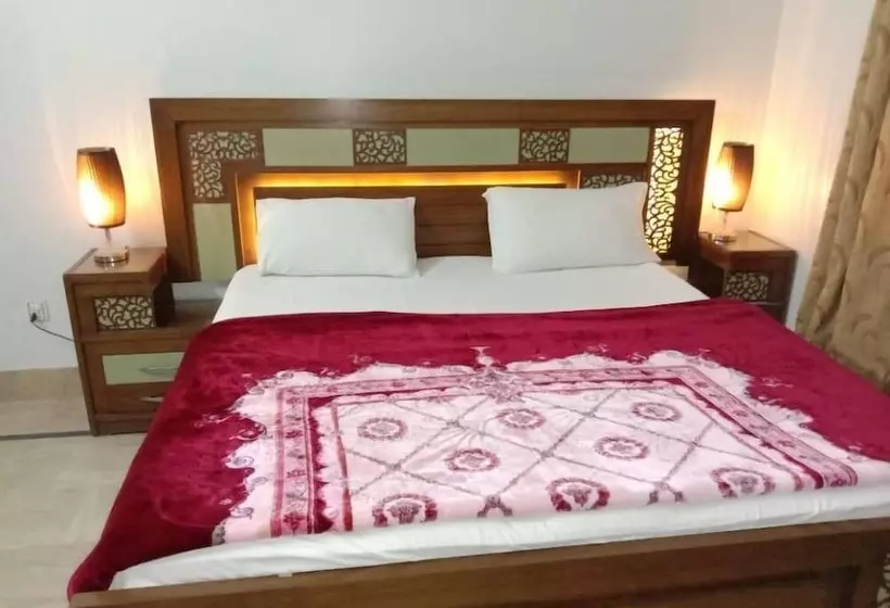 پانسیون The Royal Palace Guest House