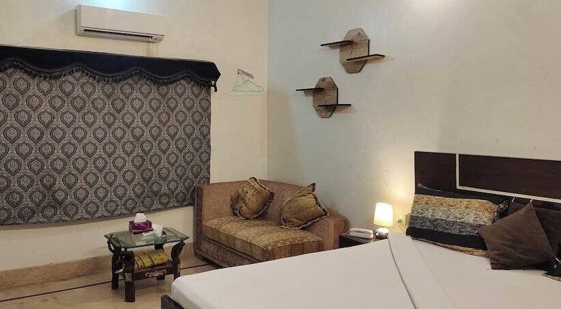 پانسیون The Royal Palace Guest House