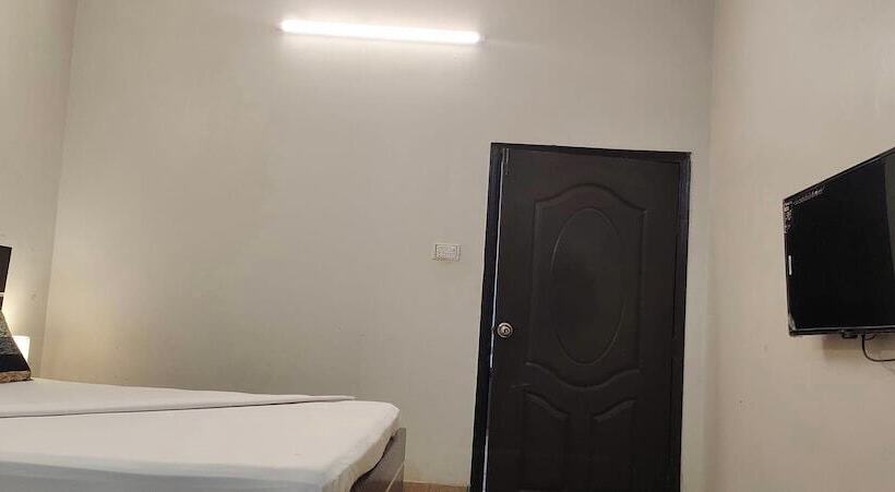 پانسیون The Royal Palace Guest House