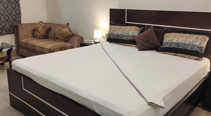 پانسیون The Royal Palace Guest House