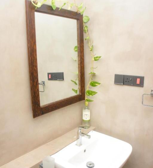 Hotell Oshans Home Guest House Polhena