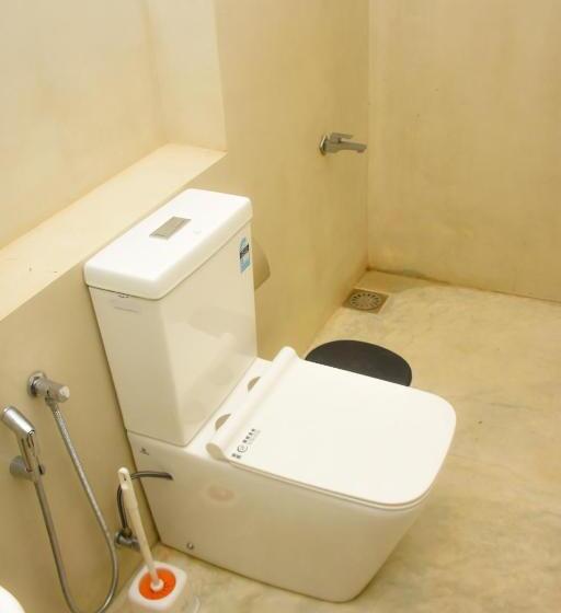 Hotell Oshans Home Guest House Polhena