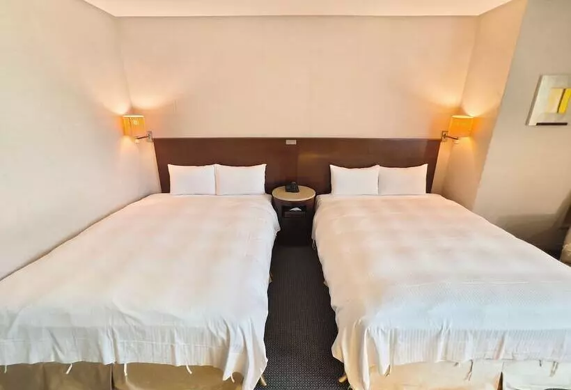 Via Hotel Breeze