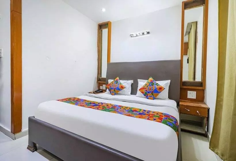 Fabhotel Nand