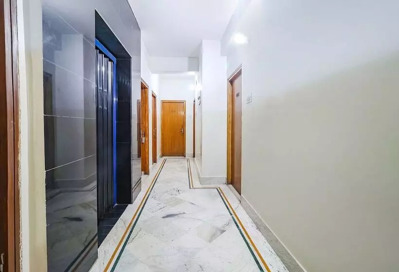 Fabhotel Nand