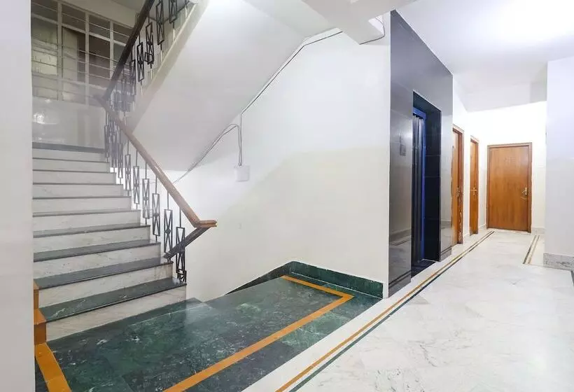 Fabhotel Nand