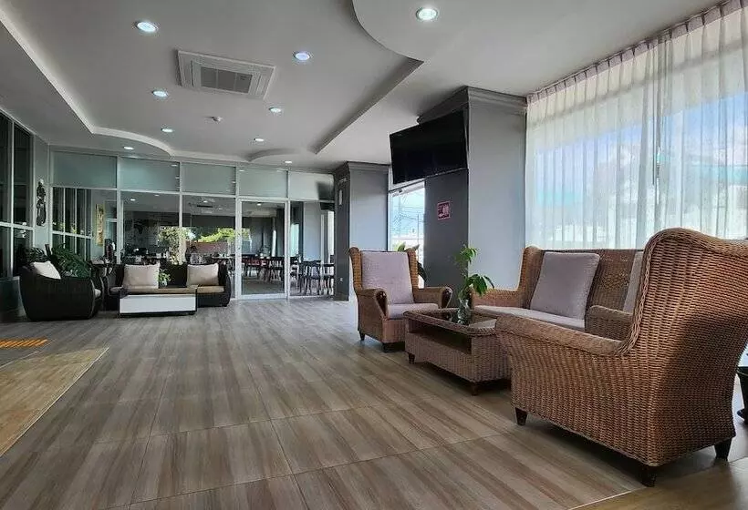 ホテル Valhalla Pattaya