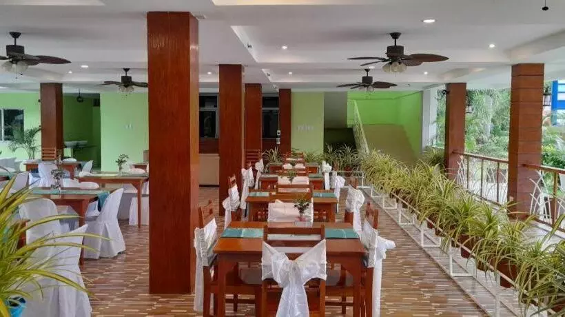 Hotelli Camotes Tourist Inn