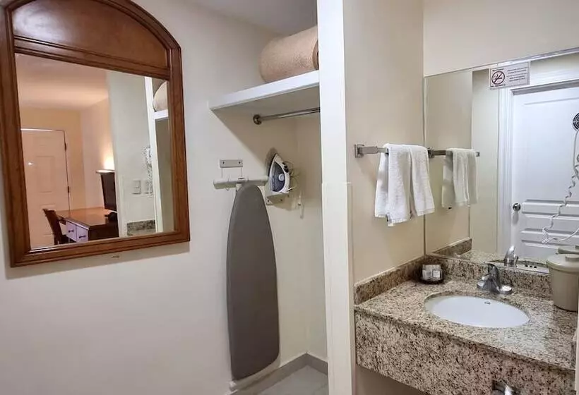 Hotelli Express By Las Misiones