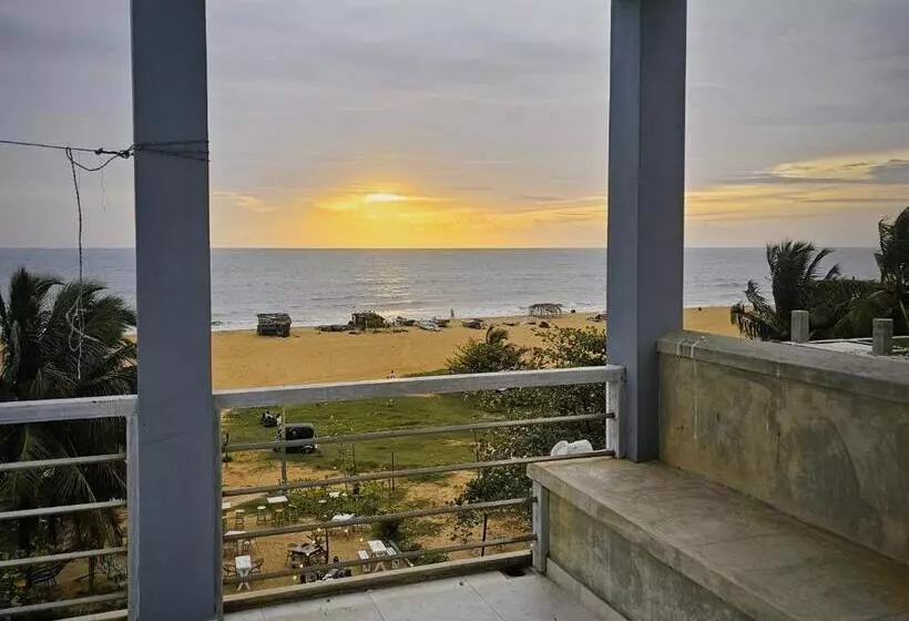 پانسیون Serene Sands Villa