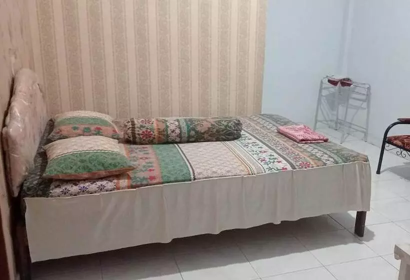 Majatalo Wisma Sederhana