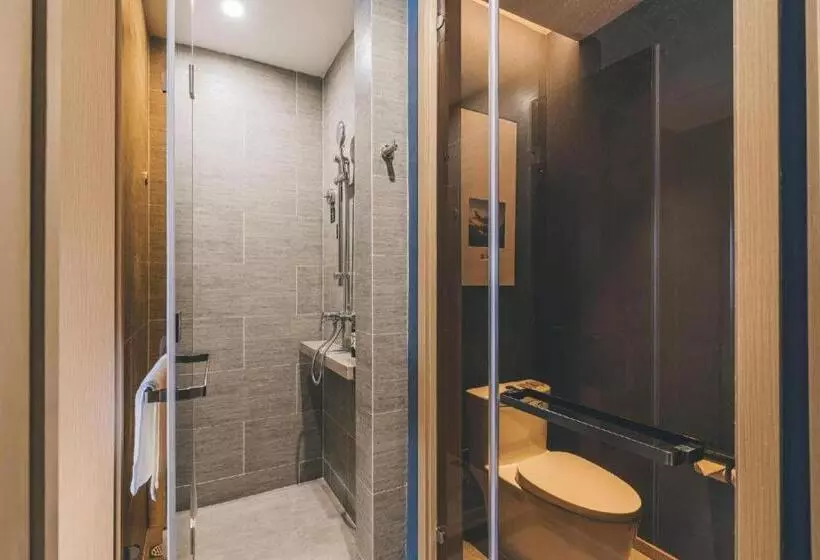 Atour Hotel Wenzhou Yueqing Nanhong Plaza