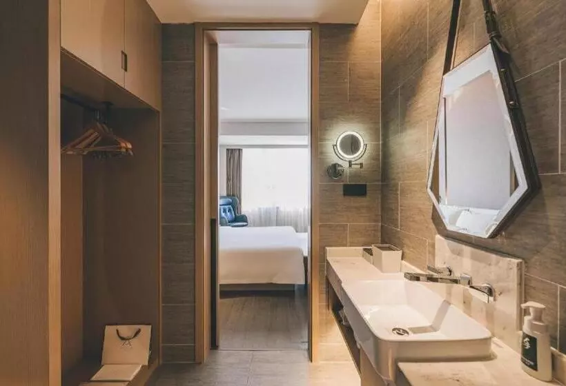 Atour Hotel Wenzhou Yueqing Nanhong Plaza