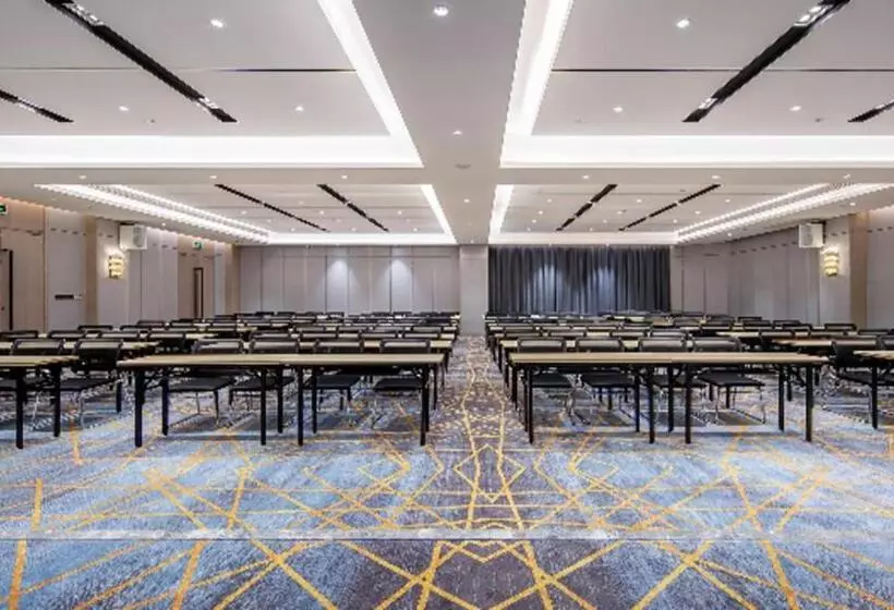 Echarm Hotel Wuzhou Wangcheng Plaza Longmumiao Sanzongfu