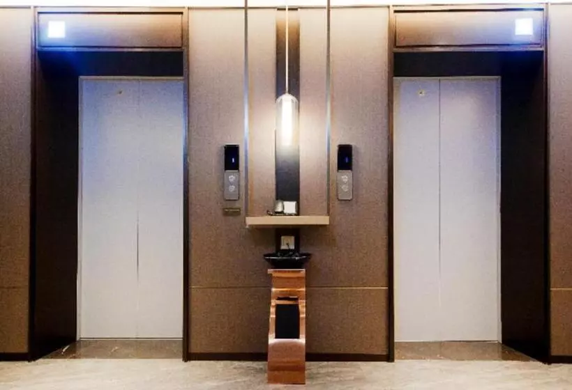 Echeng Hotel Hezhou Shizheng Square