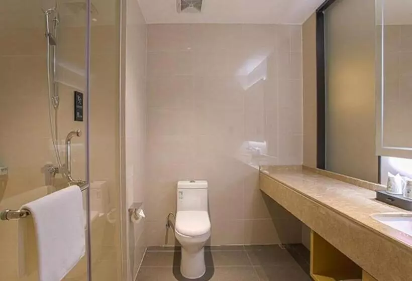 Hotelli City Comfort Inn Guilin Gongcheng Riverside