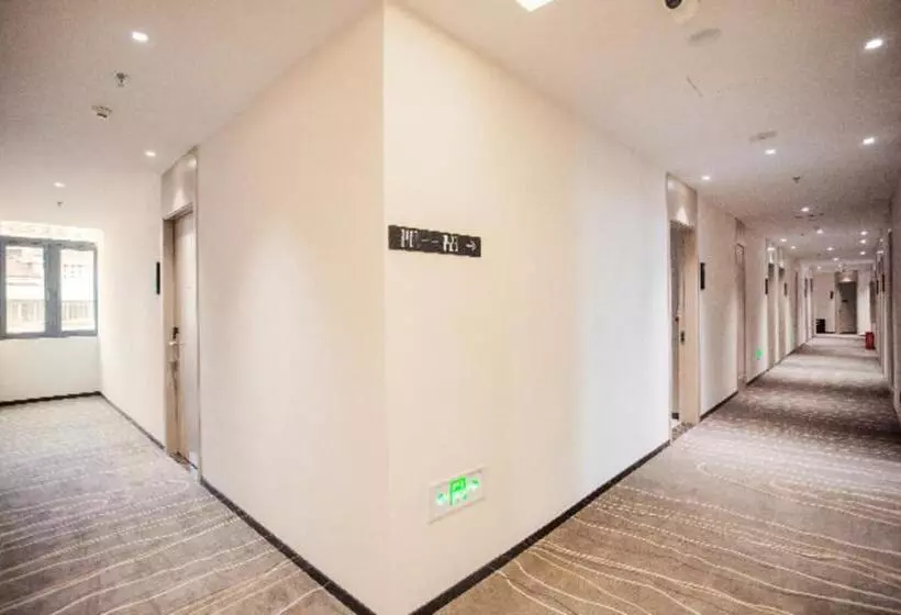 Hotelli City Comfort Inn Luzhou Jiangyang District Wancheng International