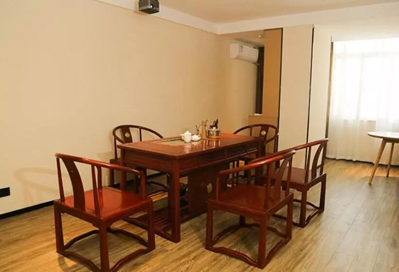 Hotelli City Comfort Inn Maoming Binhai New Area Diancheng