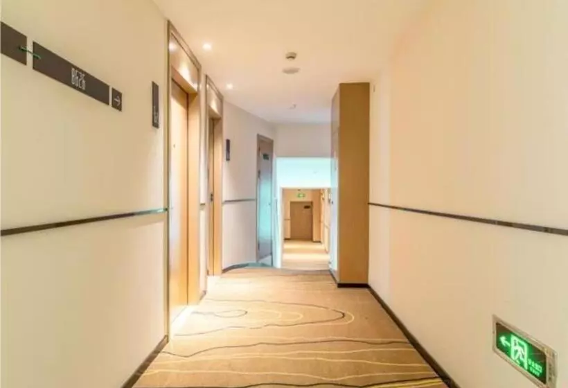 Hotelli City Comfort Inn Quanzhou Wanda