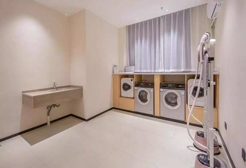 ホテル City Comfort Inn Wuzhou Xijiang Thrid Bridge