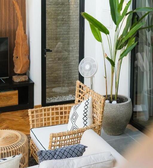 בית מלון כפרי Inara Villa