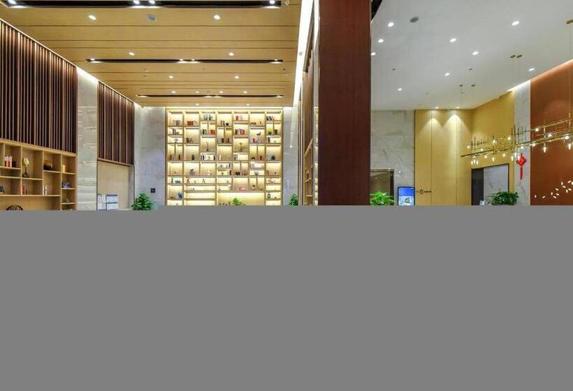 Lavande Hotel Nanchong Xihua Shida