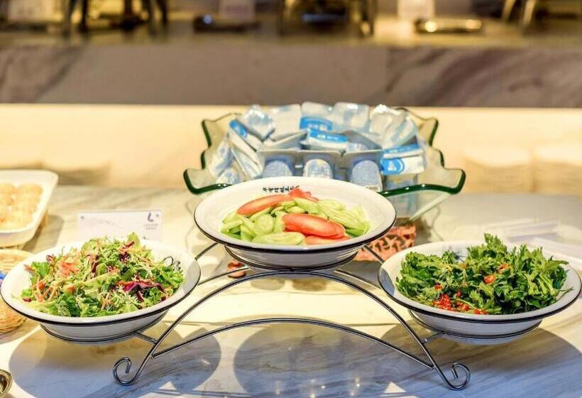 Lavande Hotel Nanchong Xihua Shida