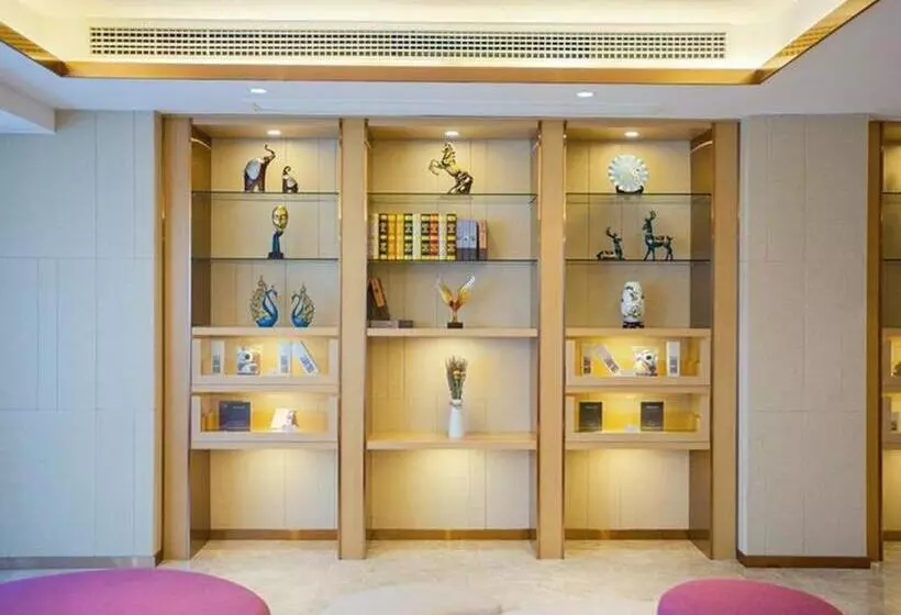 Lavande Hotel Pingxiang Runda International High Speed Railway Station