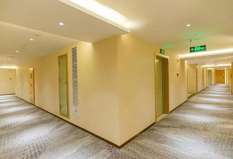 Lavande Hotel Pingxiang Runda International High Speed Railway Station