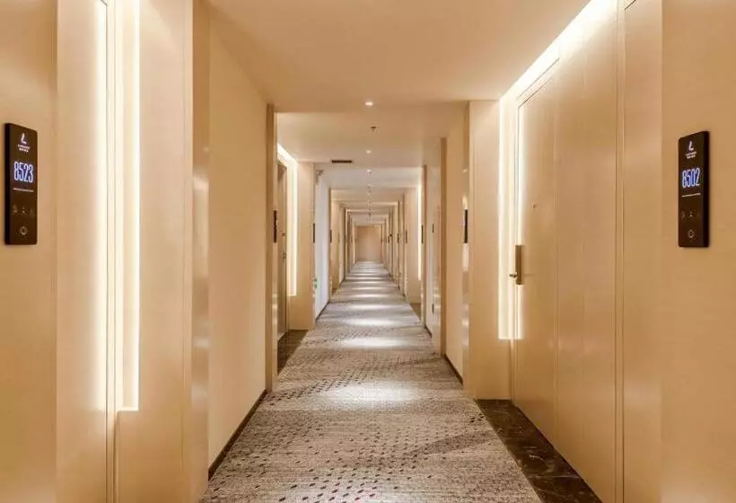 Lavande Hotel Yantai Laiyang City Center