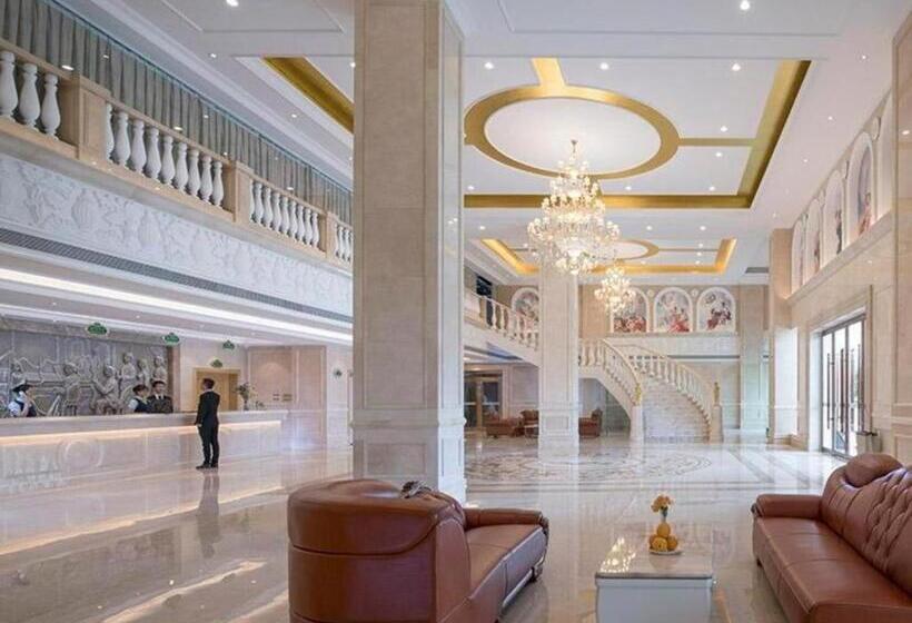 Vienna Hotel Guangdong Chaozhou Chaoshan High Speed Railway Station