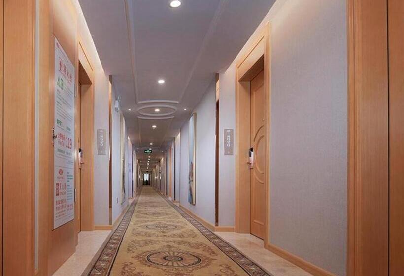 Vienna Hotel Guangdong Shaoguan Ruyuan Yao Cultural Square