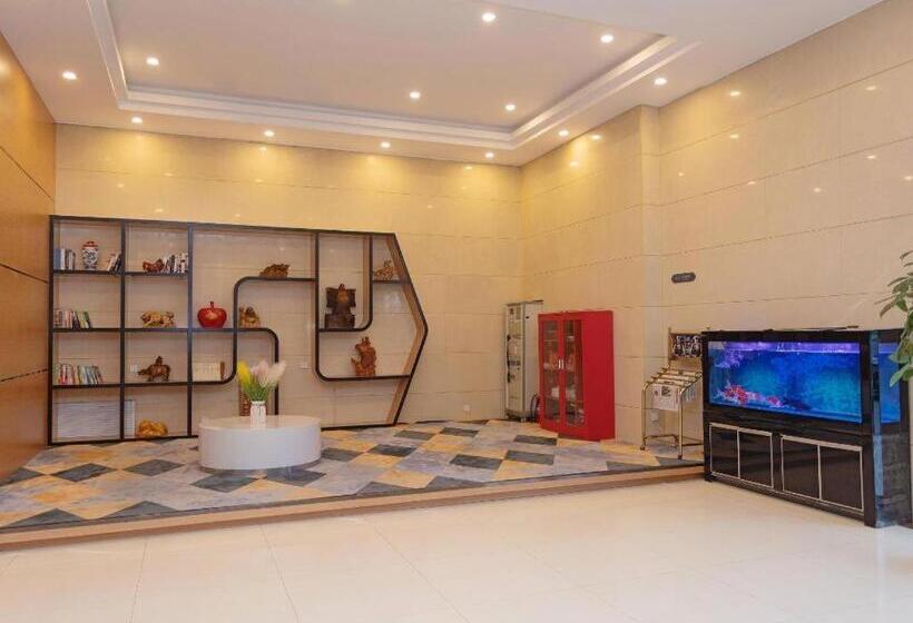 Chonpines Hotel Jining Quanmin Fitness Plaza