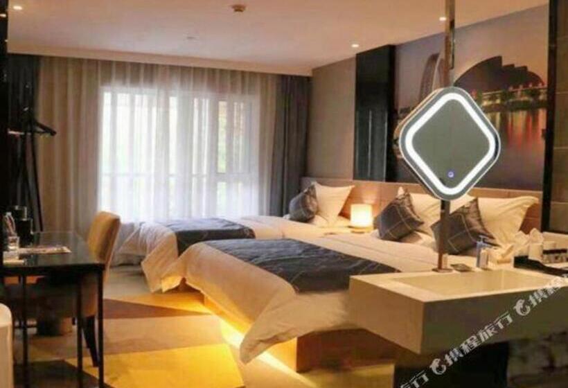 Chonpines Hotel·s Liaocheng City Centre Wuxing Department Store