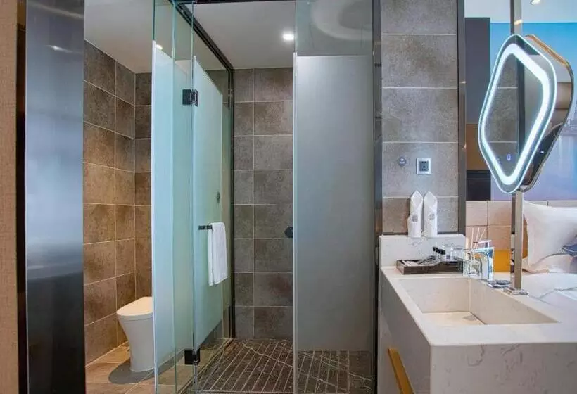 Chonpines Hotel·s Liaocheng City Centre Wuxing Department Store