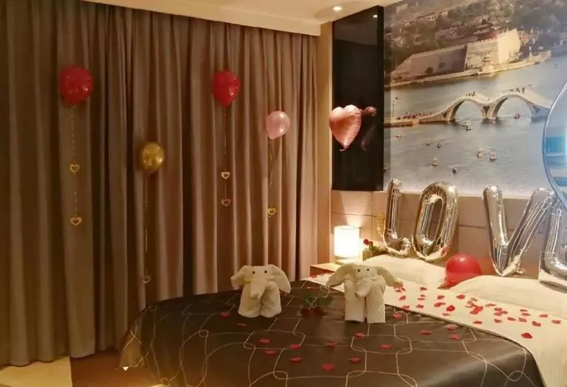 Chonpines Hotel·s Liaocheng City Centre Wuxing Department Store