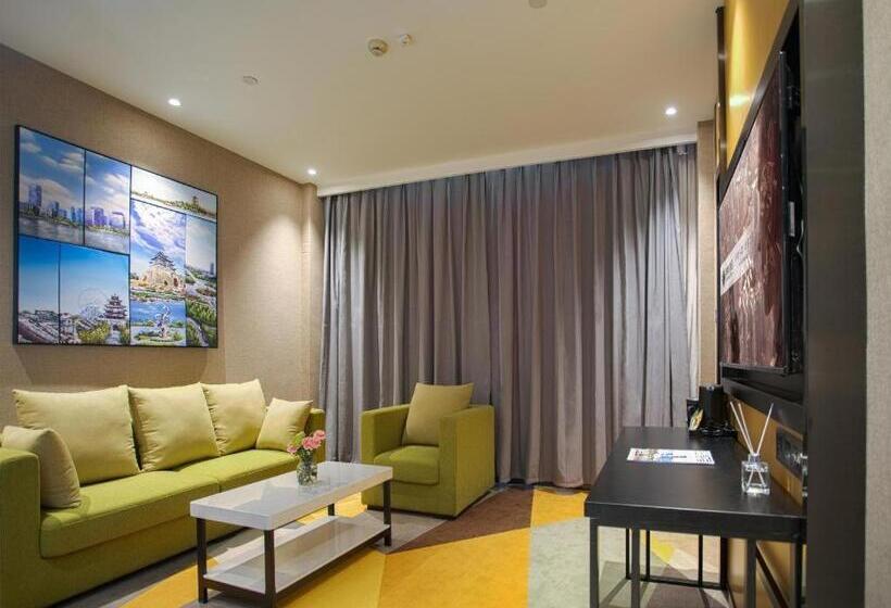 Chonpines Hotel·s Liaocheng City Centre Wuxing Department Store