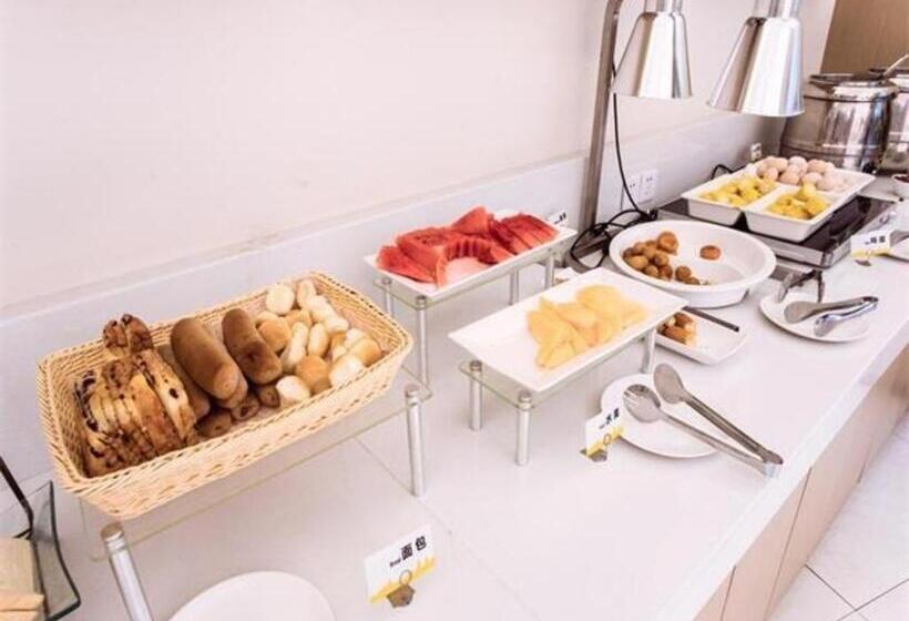 酒店 City Comfort Inn Lingshui Central Avenue Bus Station