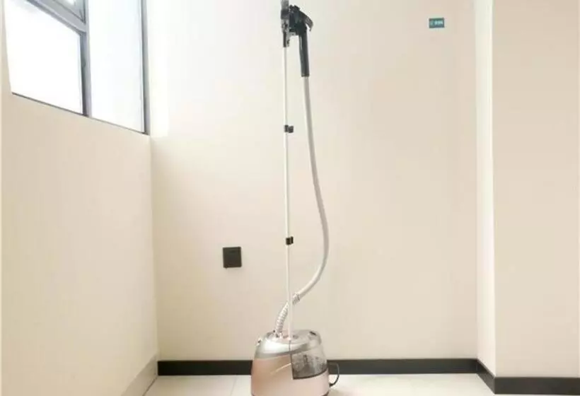 Hotelli City Comfort Inn Liuzhou Gubu Street Ma Anshan Park