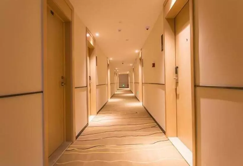 Hotelli City Comfort Inn Nanning International Exhibition Jinhu Plaza