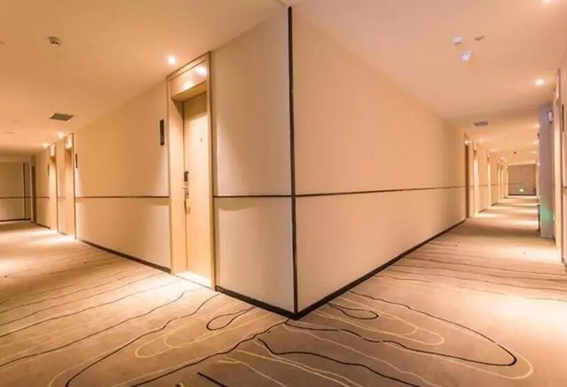 Hotelli City Comfort Inn Nanning International Exhibition Jinhu Plaza