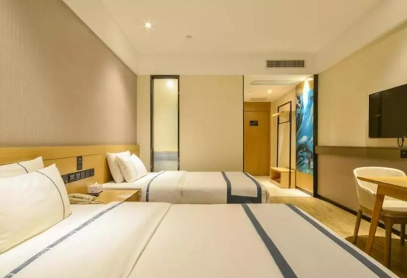 Hotelli City Comfort Inn Suizhou Railway Station