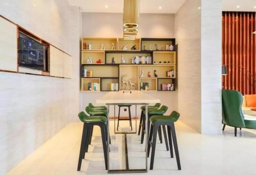 Hotelli City Comfort Inn Suizhou Railway Station