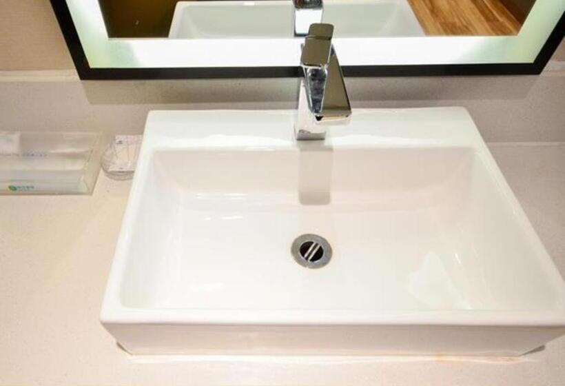 Отель City Comfort Inn Suizhou Yanhe Avenue