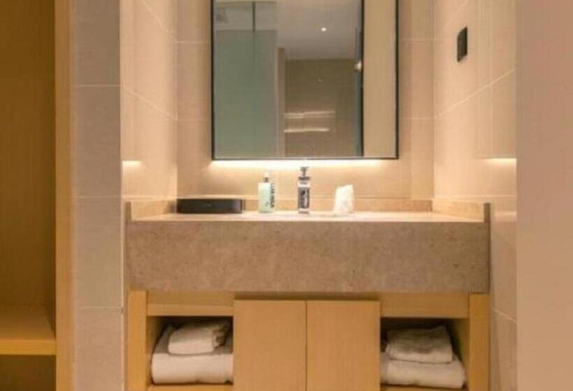 Hotel City Comfort Inn Wuhan Tianhe Airport Outlets