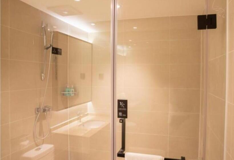 בית מלון כפרי City Comfort Inn Yangjiang Hailingdao Dajiaowan