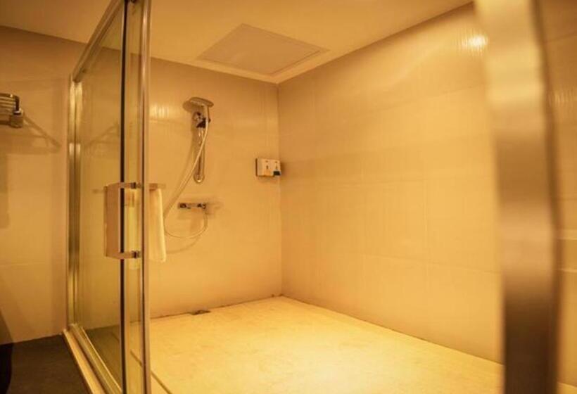 Отель Jtour Inn Foshan Xingui Commercial Plaza